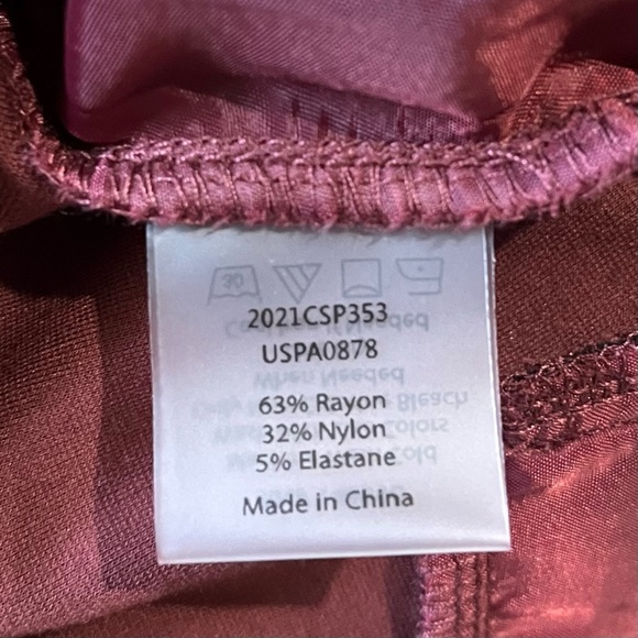 Universal Standard Culottes Size 14/16 Burgundy Pull On Wide Leg Pockets Stretch - Picture 6 of 8